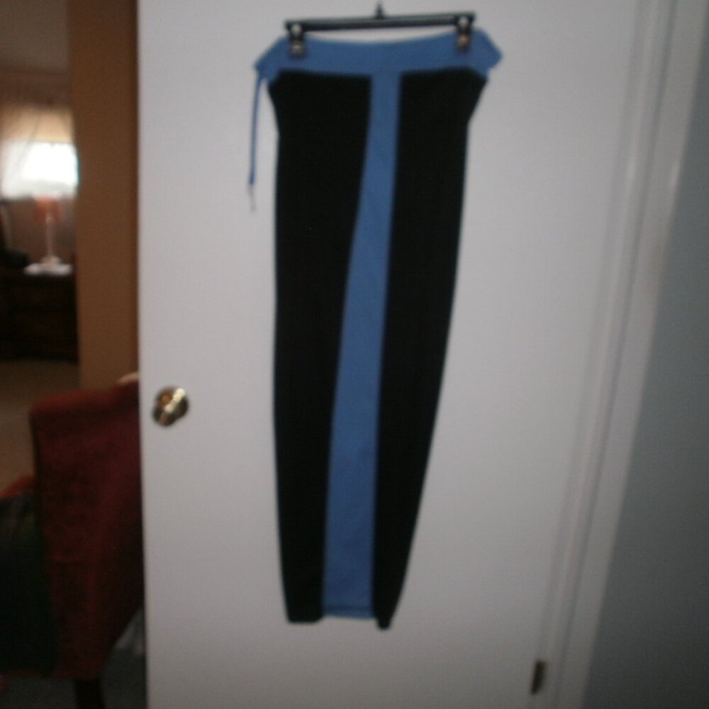 woman's athletic pants black with blue XL by Starting Point